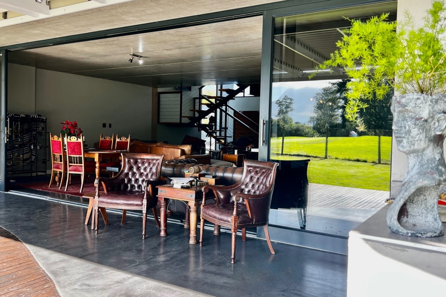 3 Bedroom Property for Sale in Highlands Western Cape